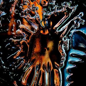Zerbrochenes Glas IV