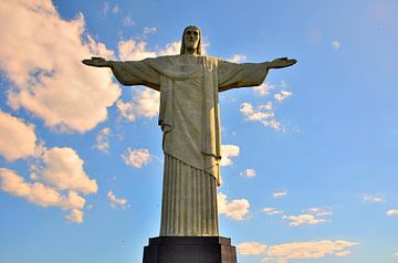 Jesus statue in Rio de Janeiro by Karel Frielink