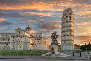 Scheve toren van Pisa bij zonsopgang van Markus Lange