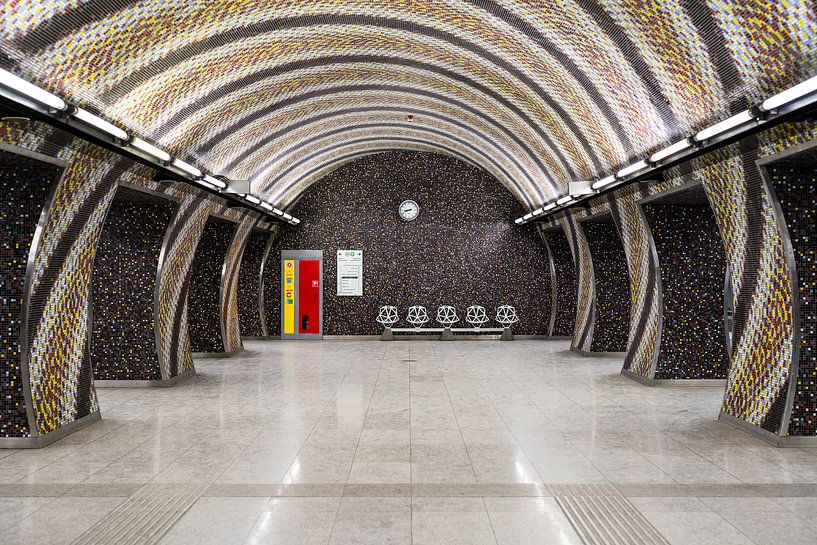 Metrostation von Paul Oosterlaak