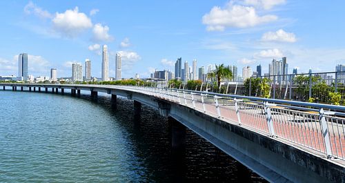 De Cinta Costera-promenade verlaten