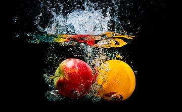 Splashing fruit!