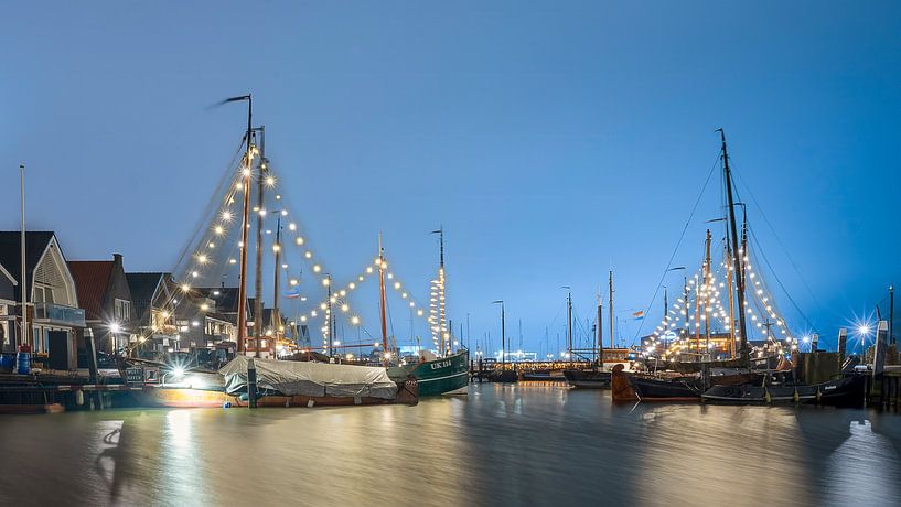 Beleuchtete Schiffe im Westerhaven von Urk von R Smallenbroek