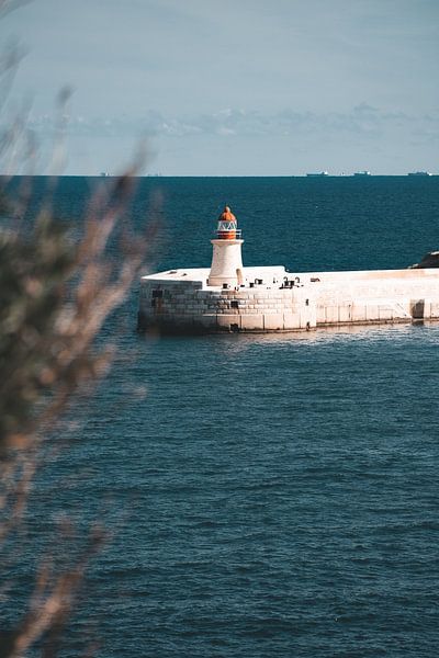 Malta - the historic pearl in the Mediterranean by Endre Lommatzsch