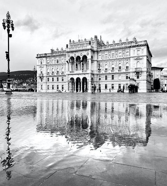 Trieste / Piazza Unita chez Acqua Alta par Markus Jerko