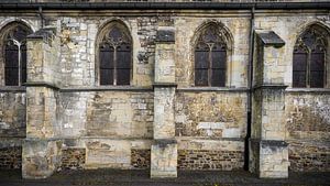 Oude mergel kerkmuur
