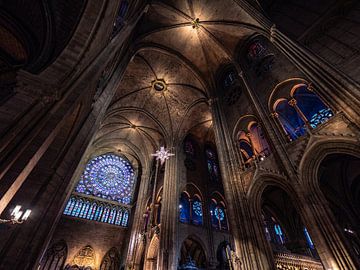 Het interieur van de Notre-Dame in Parijs van Martijn Joosse