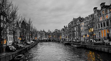 Grachten Amsterdam van Johnny van der Leelie