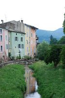 Gekleurde huizen in Frankrijk 