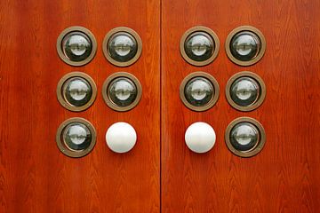Doors of the Berlin Congress Centre