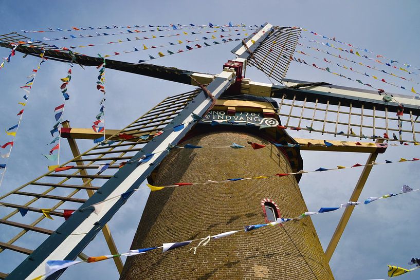 Windmill Windvang in Goedereede decorated by Rob Pols
