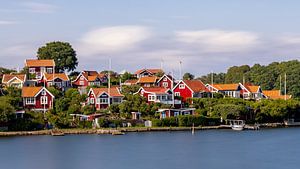 Chalets d'été typiquement suédois rouges