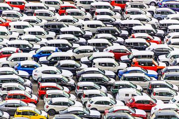 Car's in queues waiting to be shipped by Bob Janssen