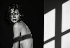 Two women, one silent bond by Retinas images