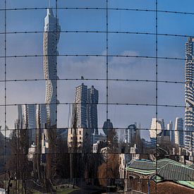 Surrealistisches Playmate Rotterdam 3 (Das Depot) von Frank Lavooij