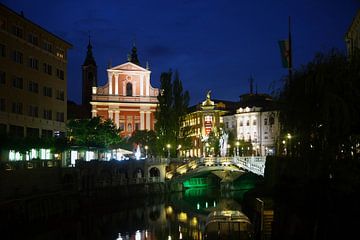 Ljubljana by night van Yvonne Smits