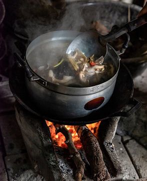 Soupe au feu de bois sur Alex Neumayer