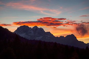 Wetterstein mountains in the evening light by Fabian Roessler