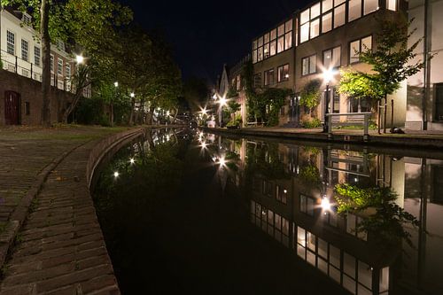 De Oudegracht bij nacht - Utrecht, Nederland