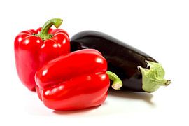 Légume isolé sur un fond blanc sur Carola Schellekens