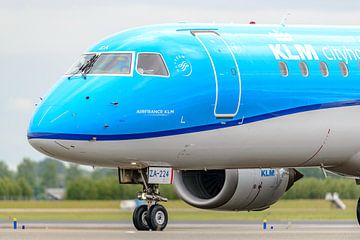 KLM Cityhopper Embraer ERJ-190. van Jaap van den Berg