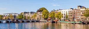 Nederlandse brug Magere Brug in Amsterdam van Werner Dieterich