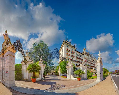 Het luxe hekwerk van het Grand Hotel des Iles Borromees, Stresa, Piëmonte, Italië