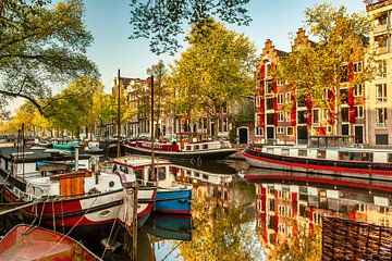 Woonboten in de Amsterdamse Keizersgracht van Frans Lemmens