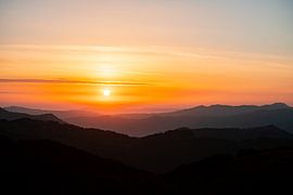 Sonnenaufgang über Ligurien von Leo Schindzielorz