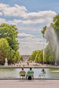 Un jardin pour une journée d'été à Paris