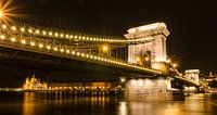 Kettingbrug over de Donau in Boedapest van Sven Wildschut thumbnail
