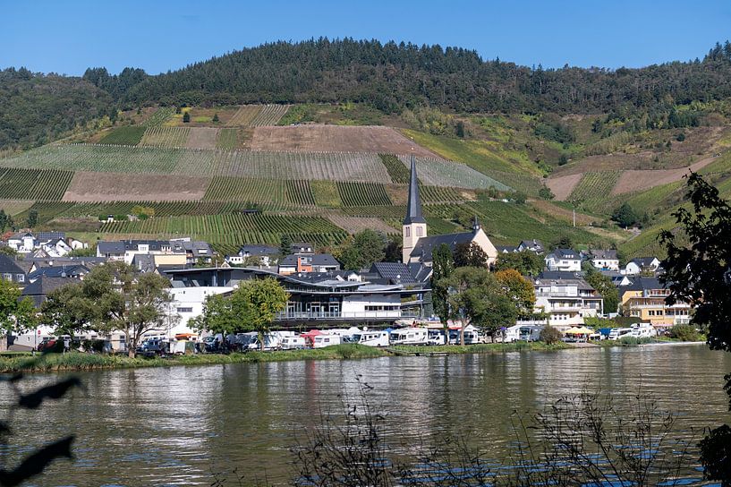 Kröv by Richard Wareham