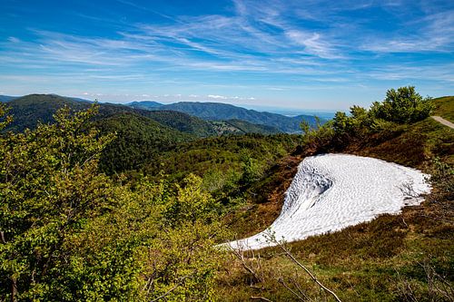 small snowfield on the Alsatian Belchen
