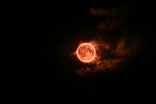 Bloodmoon with clouds