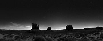 Les étoiles au-dessus de Monument Valley (XXL)