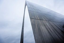 detail van de boog (the Arch) in Saint Louis van Eric van Nieuwland