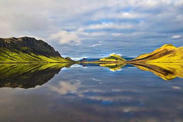 Alftavatn (Iceland) by Lukas Gawenda