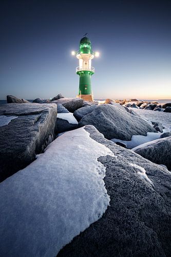 Lighthouse on the rocks