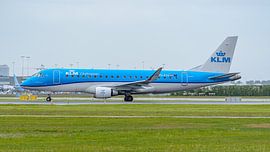 KLM Cityhopper Embraer ERJ-175 passagiersvliegtuig.