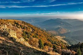 Blick vom Belchen ins kleine Wiesental von Jürgen Wiesler