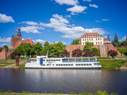 Uitzicht op Tangermünde (Elbe)