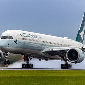 Cathay Pacific A350 by hugo veldmeijer