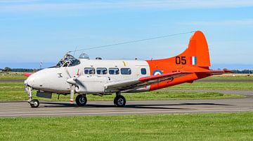 De Havilland D.H. 104 Dove. by Jaap van den Berg