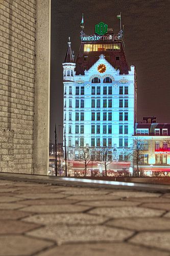 Het witte huis in de oude haven van Rotterdam.
