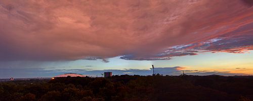 Rode wolken 's avonds