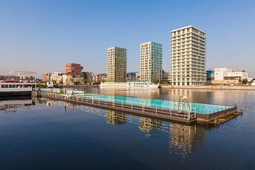 De Badboot dans le quartier Het Eilandje d'Anvers sur Werner Dieterich