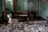 Broken Piano Player