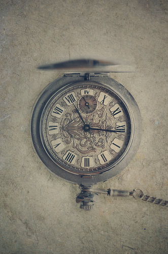 Antike Vintage-Taschenuhr von Jelena Jovanovic Fine Art