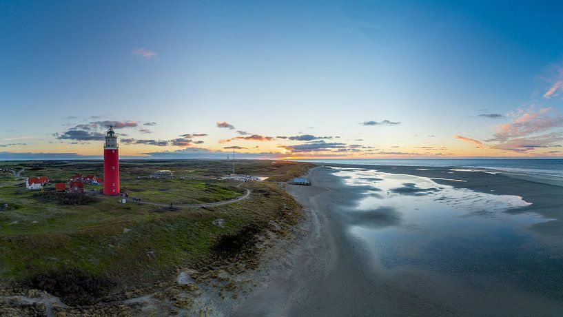 Le phare d'Eierland Texel au dernier coucher de soleil de 2020 par Texel360Fotografie Richard Heerschap