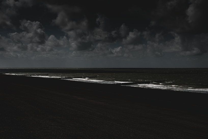 Minimalist coastline by Nathan Segers